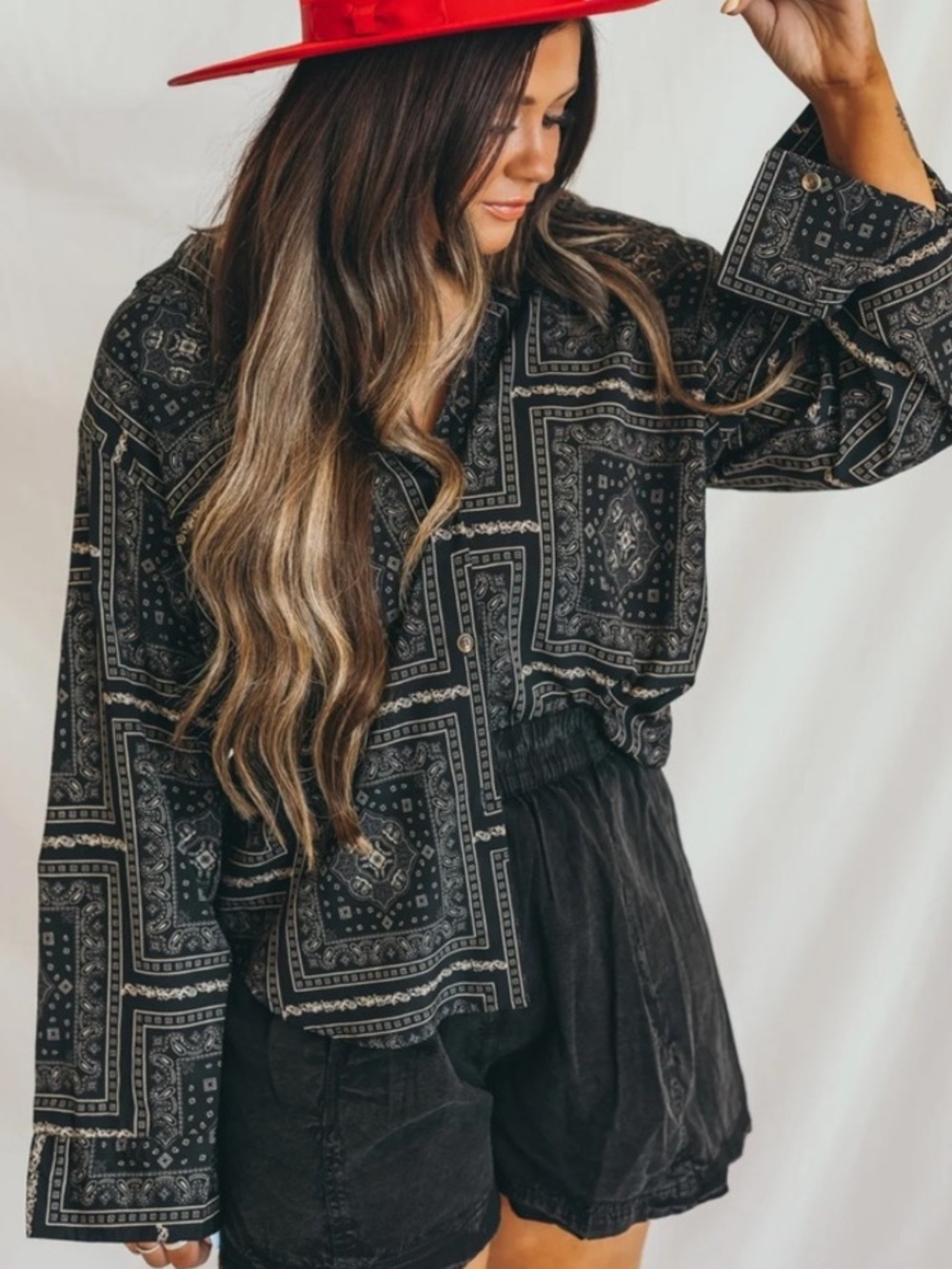 Western Coastal Cowgirl BANDANA PRINT BUTTON DOWN Shirt BLACK/TAUPE
